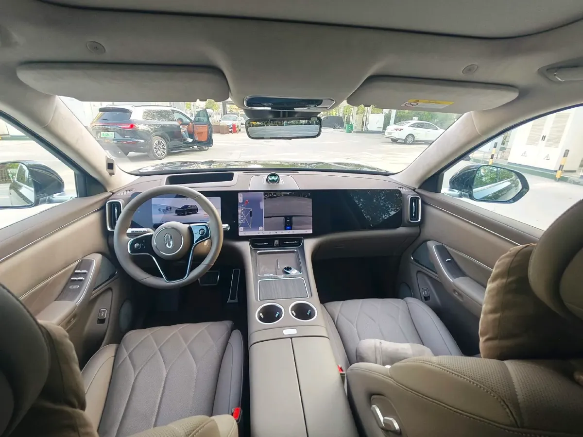 2025 AITO AITO M8 BEV,autocango,china used car exporter,china ev exporter,chinese used car exporter,chinese used ev exporter