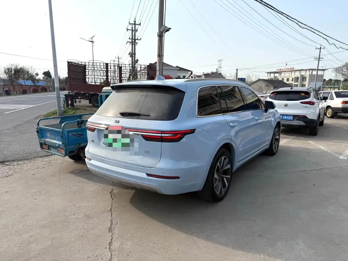 2021 Li ONE Range Extended 131HP REEV 40.5KWH,autocango,china used car exporter,china ev exporter,chinese used car exporter,chinese used ev exporter