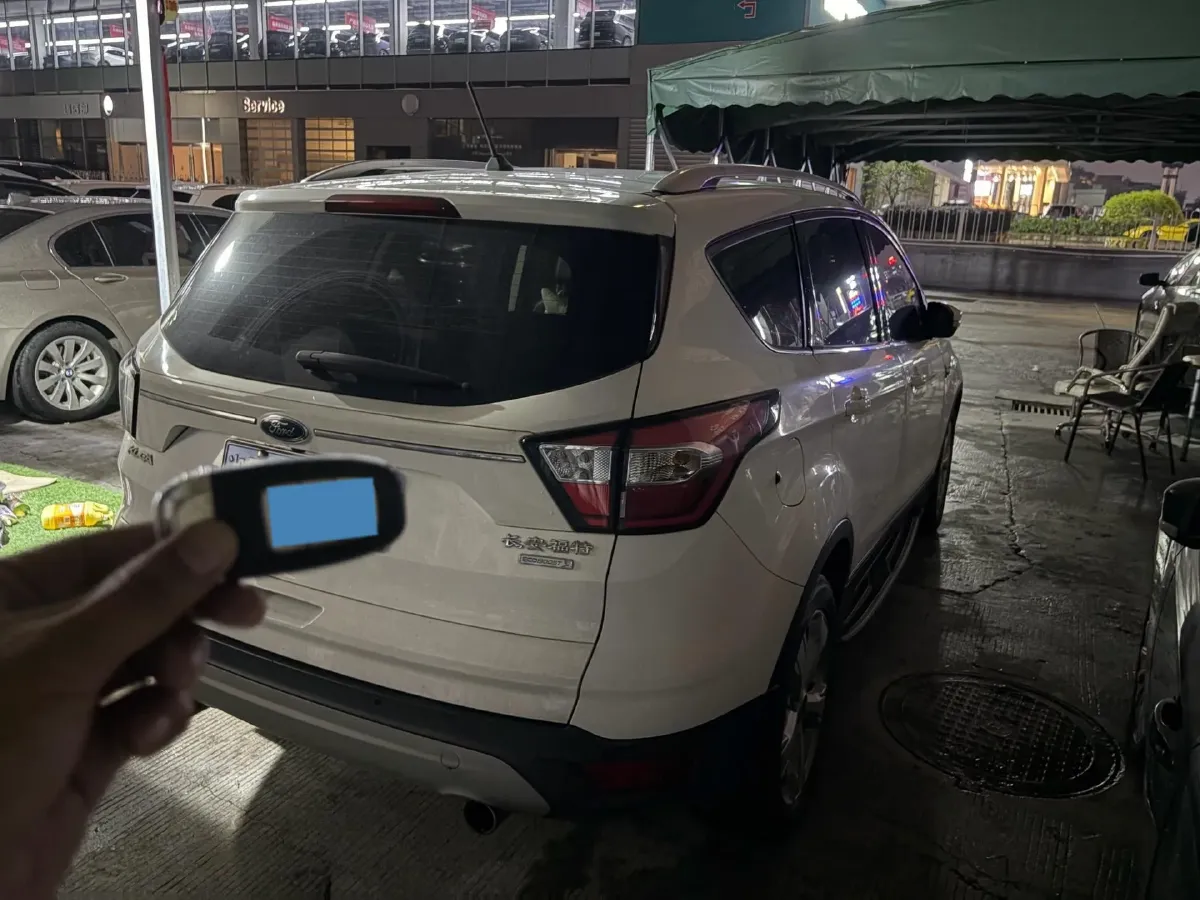 2018 Ford Kuga 1.5T 181HP L4 6AT,autocango,china used car exporter,china ev exporter,chinese used car exporter,chinese used ev exporter