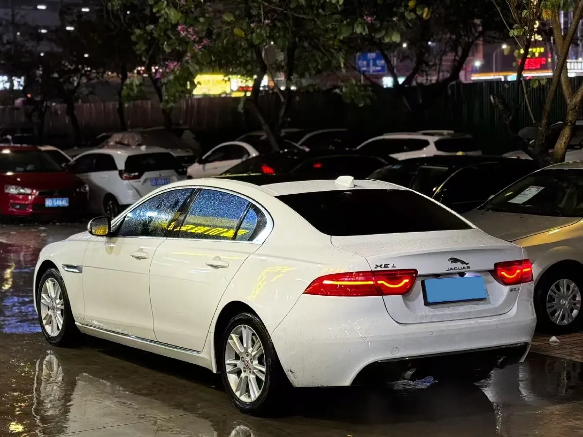 2018 Jaguar XEL 2.0T 200HP L4 8AT,autocango,china used car exporter,china ev exporter,chinese used car exporter,chinese used ev exporter