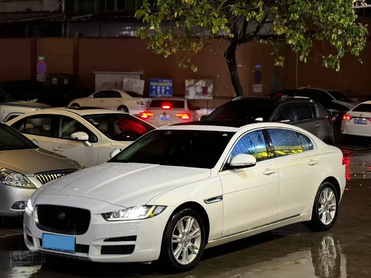 2018 Jaguar XEL 2.0T 200HP L4 8AT,autocango,china used car exporter,china ev exporter,chinese used car exporter,chinese used ev exporter