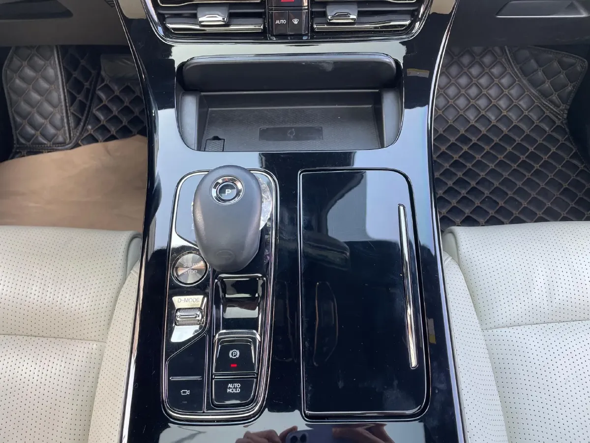 2023 GAC Trumpchi M8 2.0T 190HP L4 E-CVT Hybrid,autocango,china used car exporter,china ev exporter,chinese used car exporter,chinese used ev exporter