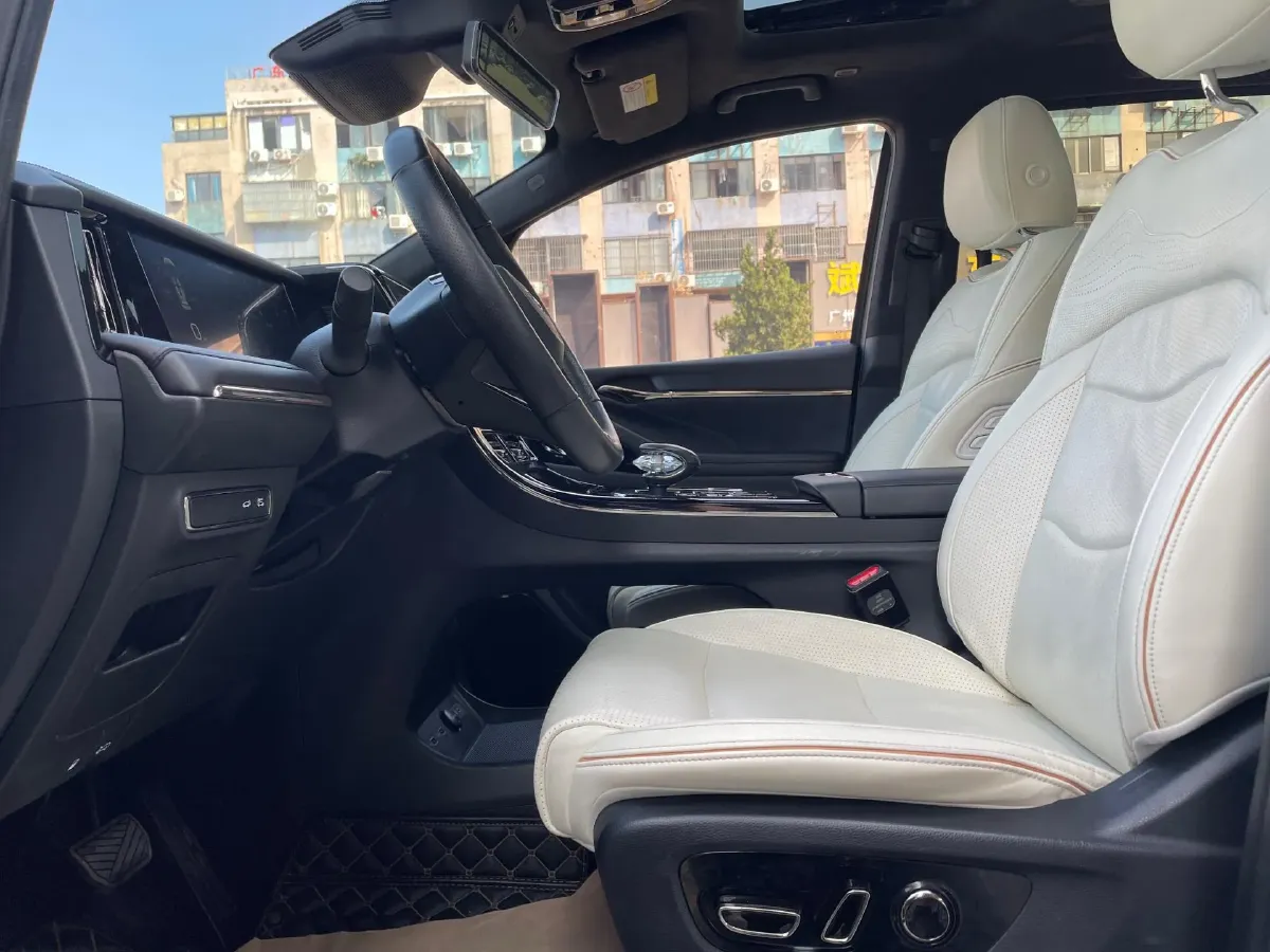 2023 GAC Trumpchi M8 2.0T 190HP L4 E-CVT Hybrid,autocango,china used car exporter,china ev exporter,chinese used car exporter,chinese used ev exporter