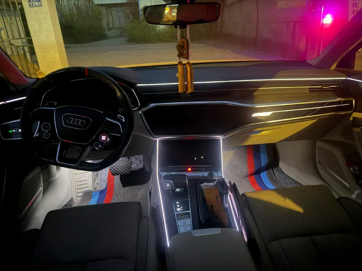 2020 Audi A6L 3.0T 340HP V6 7DCT,autocango,china used car exporter,china ev exporter,chinese used car exporter,chinese used ev exporter