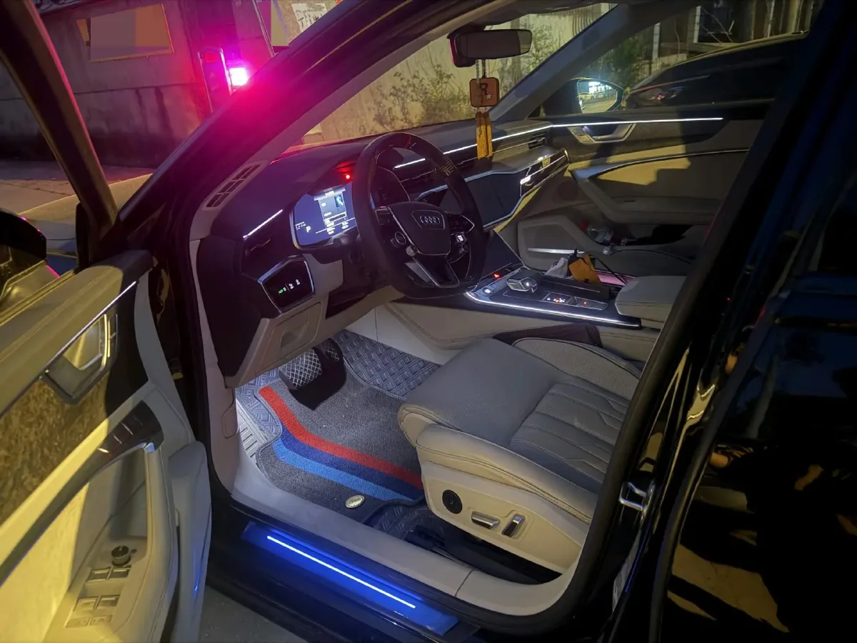 2020 Audi A6L 3.0T 340HP V6 7DCT,autocango,china used car exporter,china ev exporter,chinese used car exporter,chinese used ev exporter