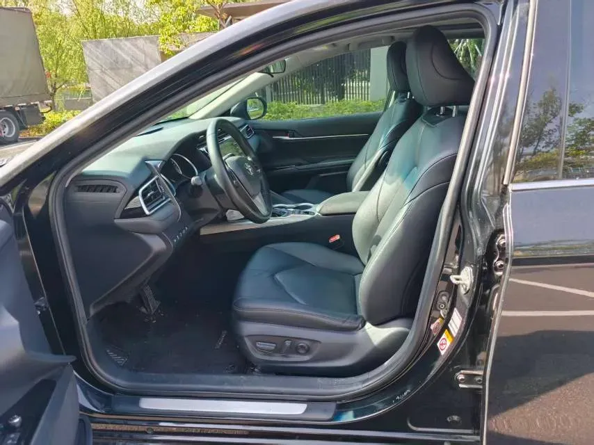 2018 Toyota Camry 2.5L 178HP L4 E-CVT Hybrid,autocango,china used car exporter,china ev exporter,chinese used car exporter,chinese used ev exporter