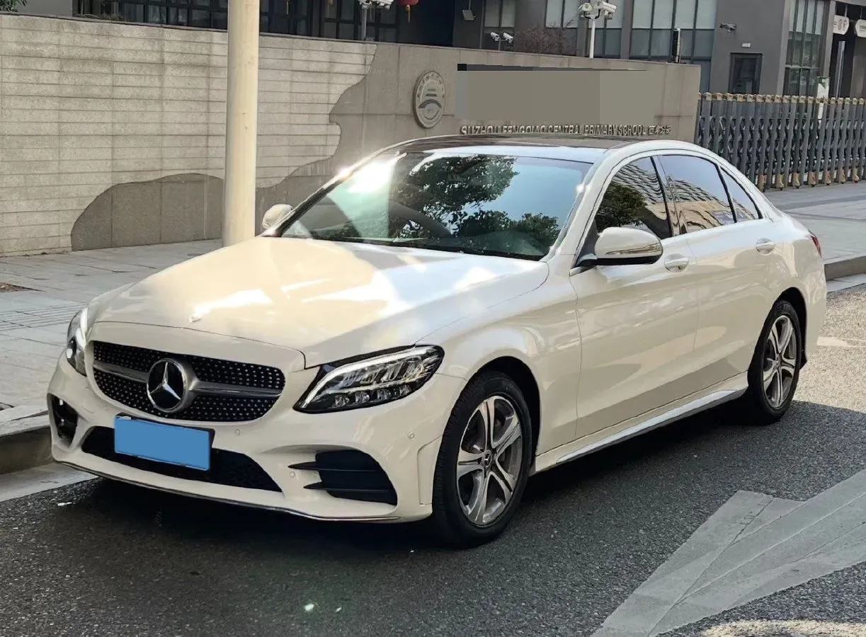 2020 Mercedes-Benz C Class 1.5T 184HP L4 9AT,autocango,china used car exporter,china ev exporter,chinese used car exporter,chinese used ev exporter