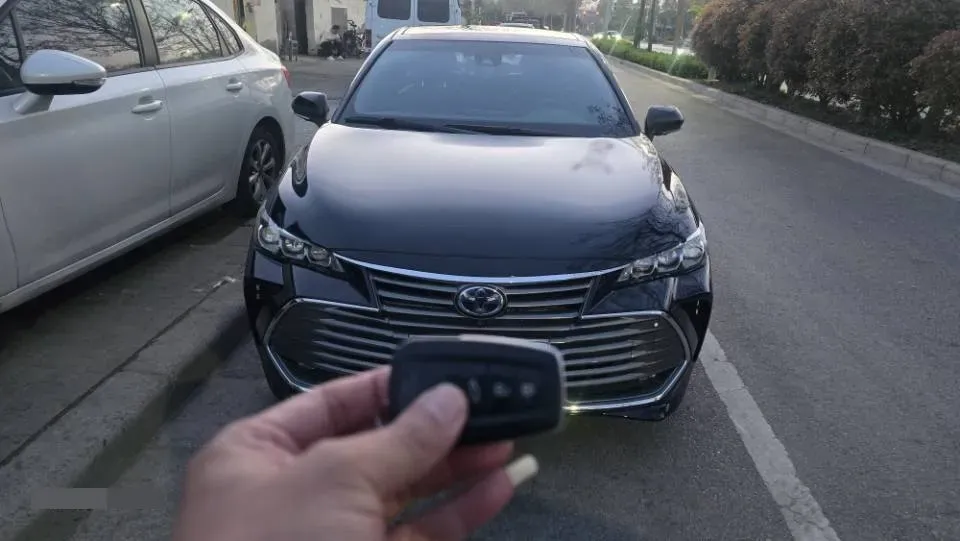 2019 Toyota Avalon 2.5L 178HP L4 E-CVT Hybrid,autocango,china used car exporter,china ev exporter,chinese used car exporter,chinese used ev exporter
