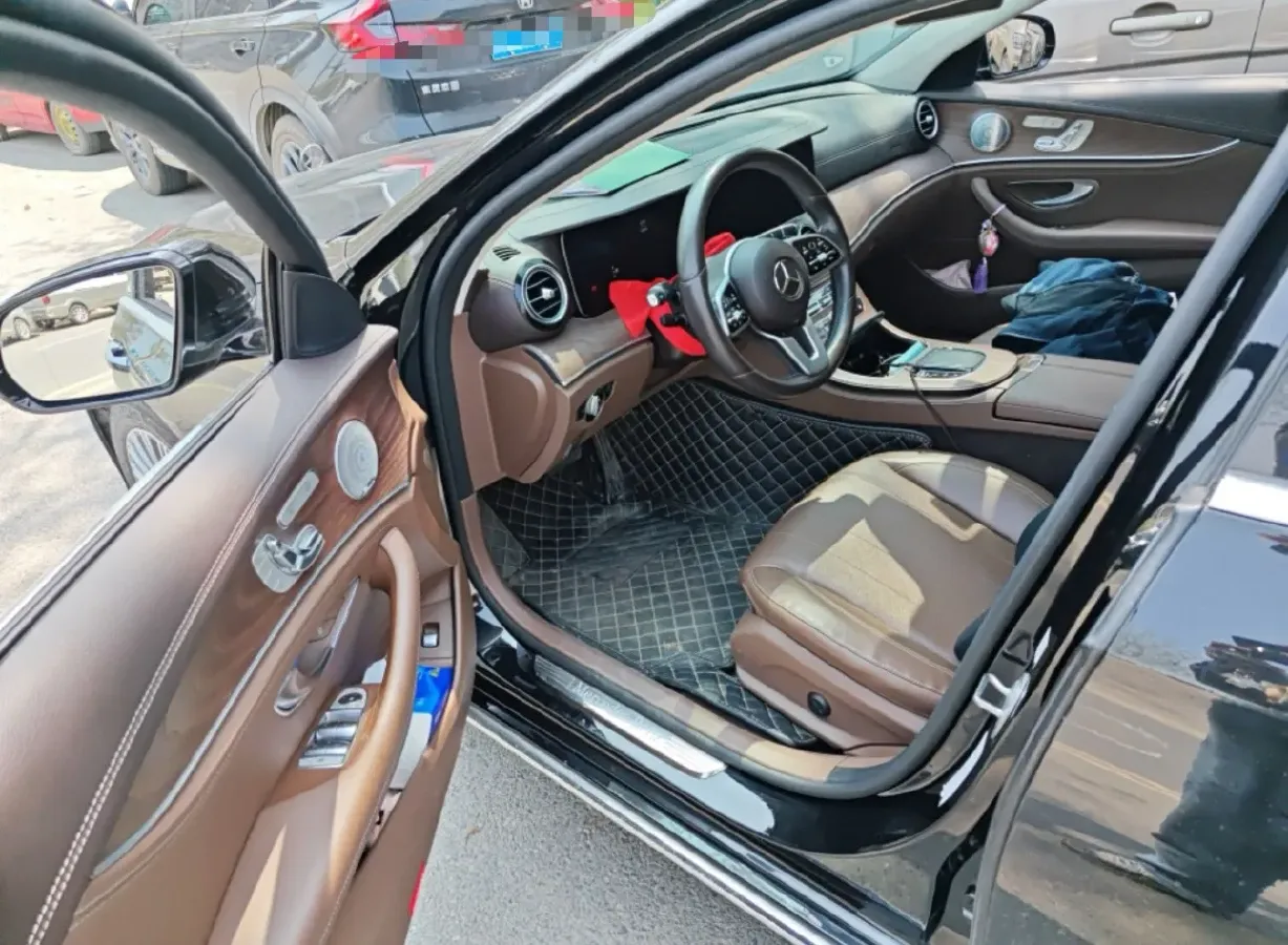 2020 Mercedes-Benz E Class 2.0T 258HP L4 9AT,autocango,china used car exporter,china ev exporter,chinese used car exporter,chinese used ev exporter