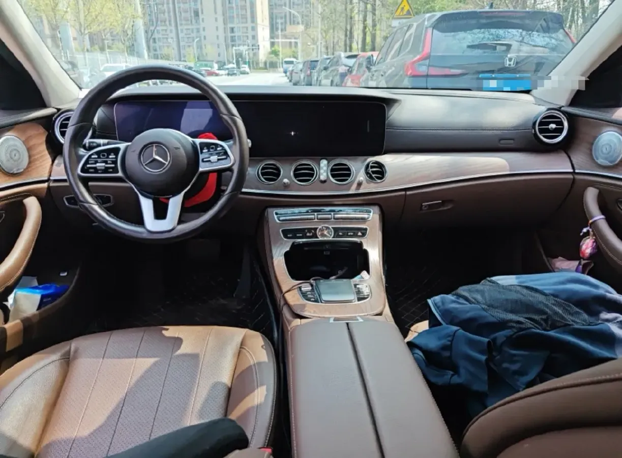 2020 Mercedes-Benz E Class 2.0T 258HP L4 9AT,autocango,china used car exporter,china ev exporter,chinese used car exporter,chinese used ev exporter