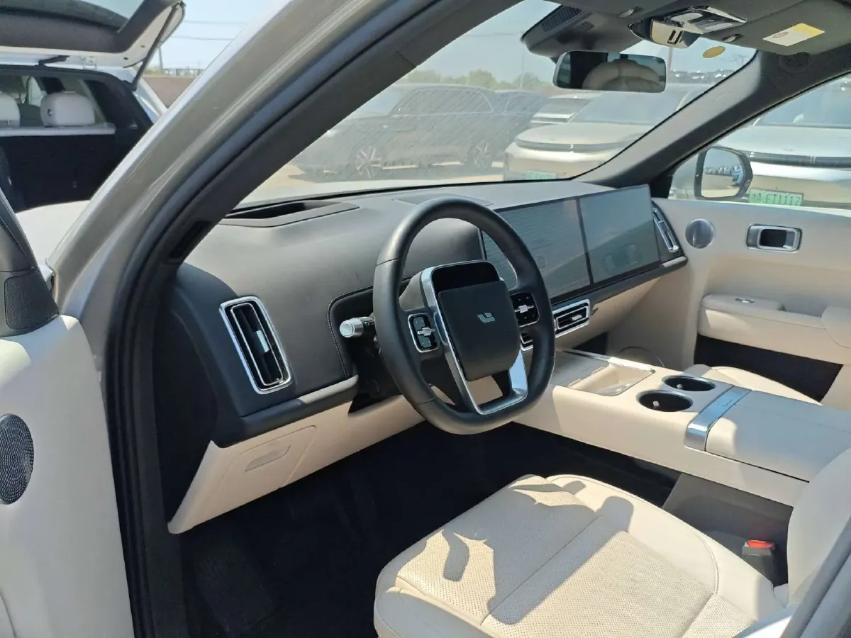 2024 Li L9 Range Extended 154HP REEV 52.3KWH,autocango,china used car exporter,china ev exporter,chinese used car exporter,chinese used ev exporter