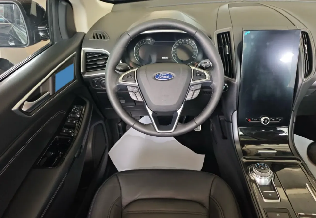2020 Ford Edge 2.0T 245HP L4 8AT,autocango,china used car exporter,china ev exporter,chinese used car exporter,chinese used ev exporter