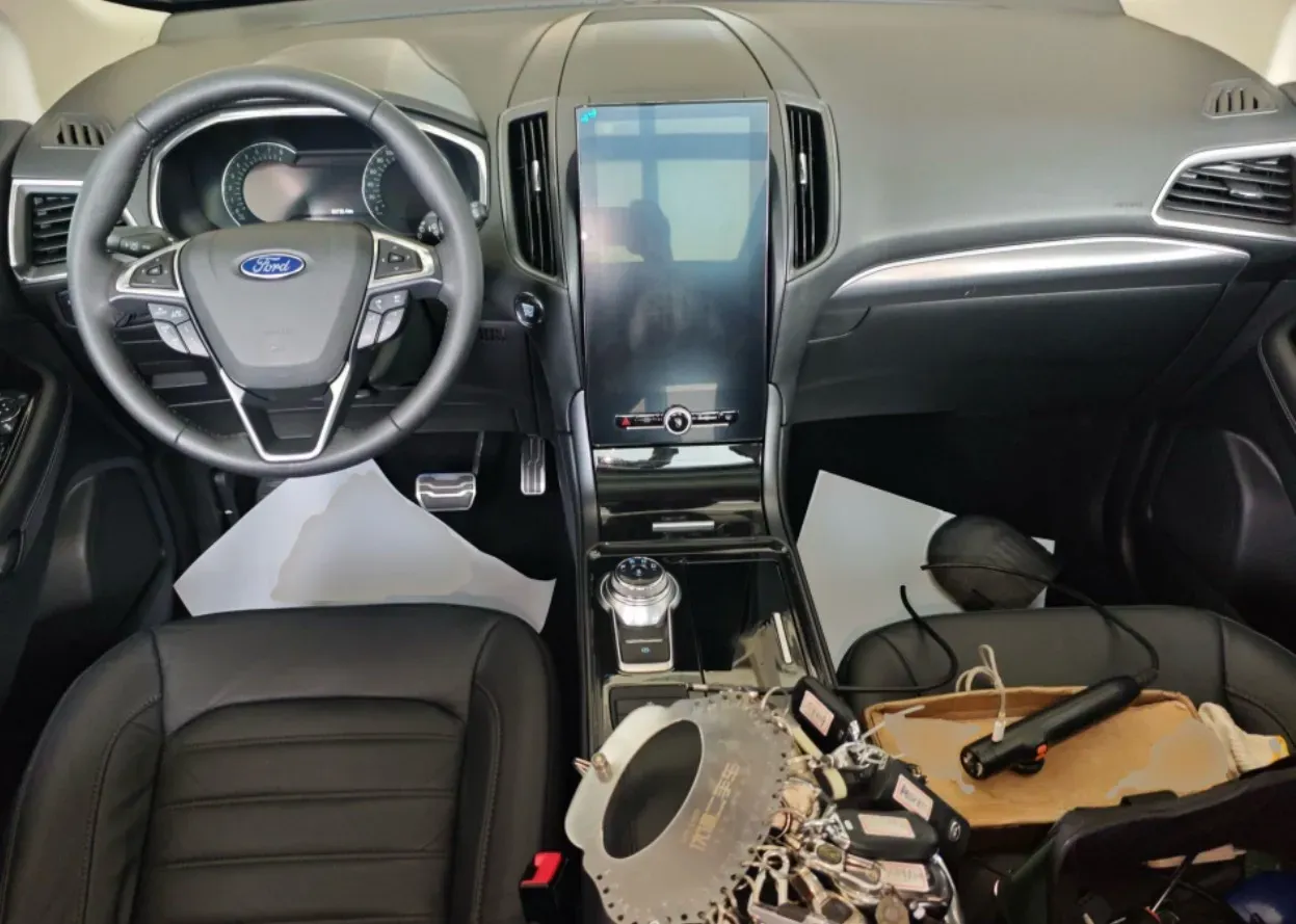 2020 Ford Edge 2.0T 245HP L4 8AT,autocango,china used car exporter,china ev exporter,chinese used car exporter,chinese used ev exporter