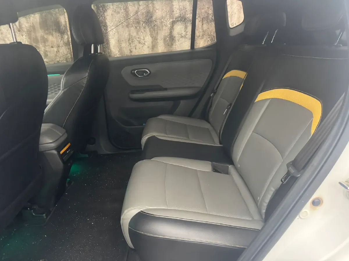 2022 Geely Okavango 1.8T 184HP L4 7DCT,autocango,china used car exporter,china ev exporter,chinese used car exporter,chinese used ev exporter