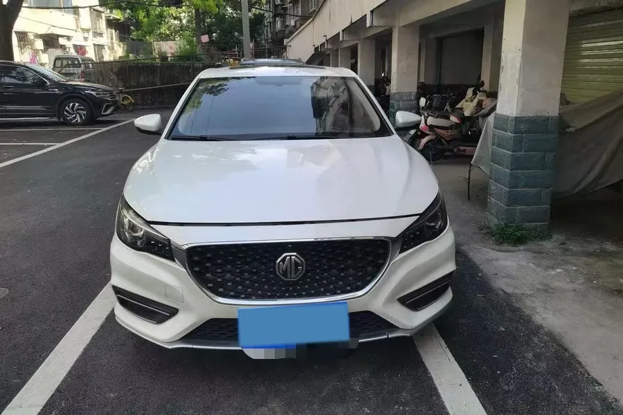 2019 MAXUS XinTu V80 2.5T 136HP L4 6AMT,autocango,china used car exporter,china ev exporter,chinese used car exporter,chinese used ev exporter