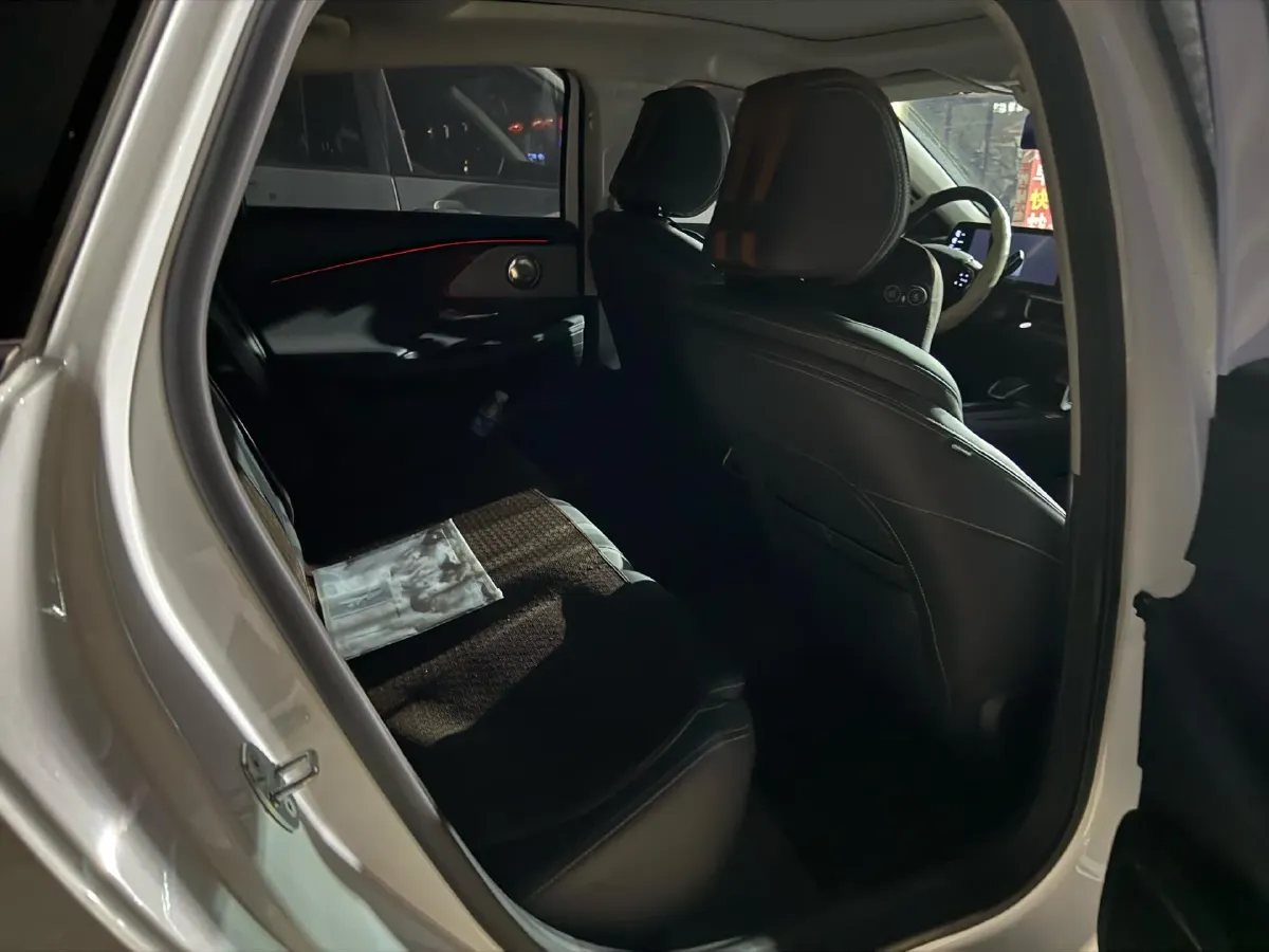 2024 Chery Arrizo 8 1.6T 197HP L4 7DCT,autocango,china used car exporter,china ev exporter,chinese used car exporter,chinese used ev exporter