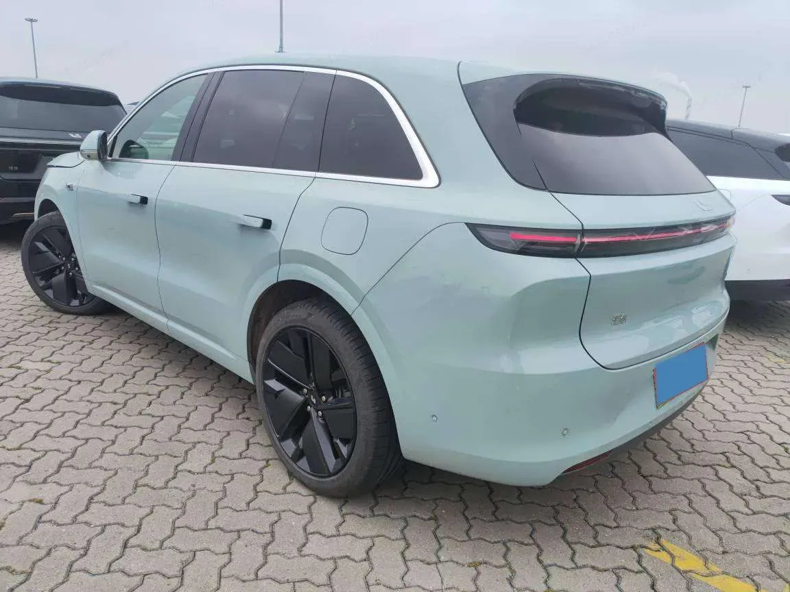 2025 Li L6 Range Extended 154HP L4 REEV,autocango,china used car exporter,china ev exporter,chinese used car exporter,chinese used ev exporter