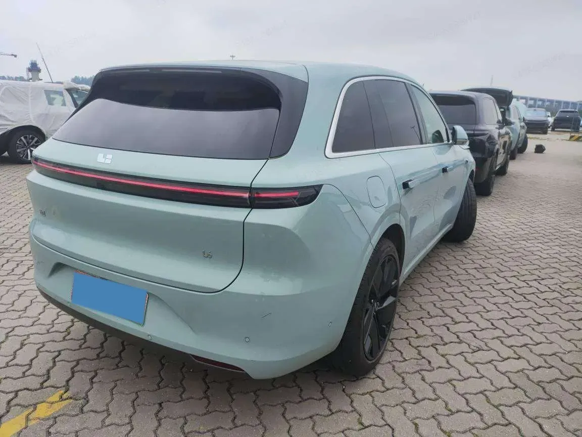 2025 Li L6 Range Extended 154HP L4 REEV,autocango,china used car exporter,china ev exporter,chinese used car exporter,chinese used ev exporter
