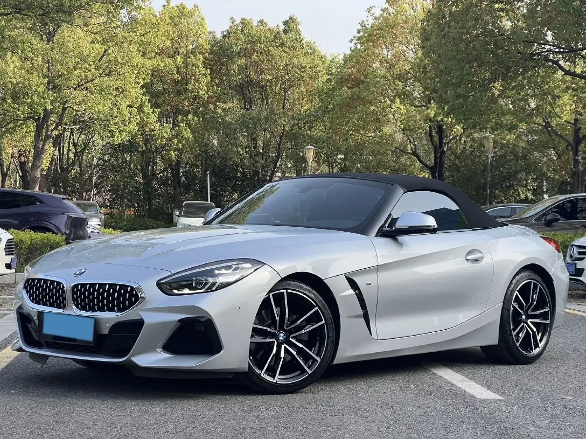 2022 BMW Z4 2.0T 197HP L4 8AT,autocango,china used car exporter,china ev exporter,chinese used car exporter,chinese used ev exporter