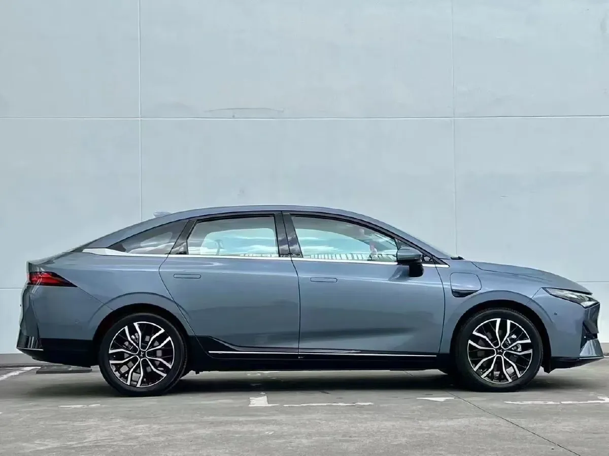 2022 Xpeng P5 BEV 71.4KWH,autocango,china used car exporter,china ev exporter,chinese used car exporter,chinese used ev exporter