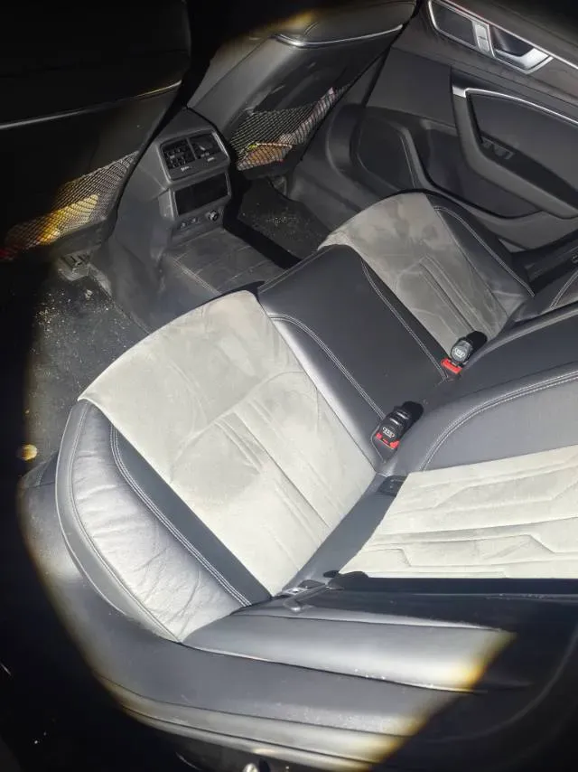 2024 Audi A6L 2.0T 245HP L4 7DCT,autocango,china used car exporter,china ev exporter,chinese used car exporter,chinese used ev exporter