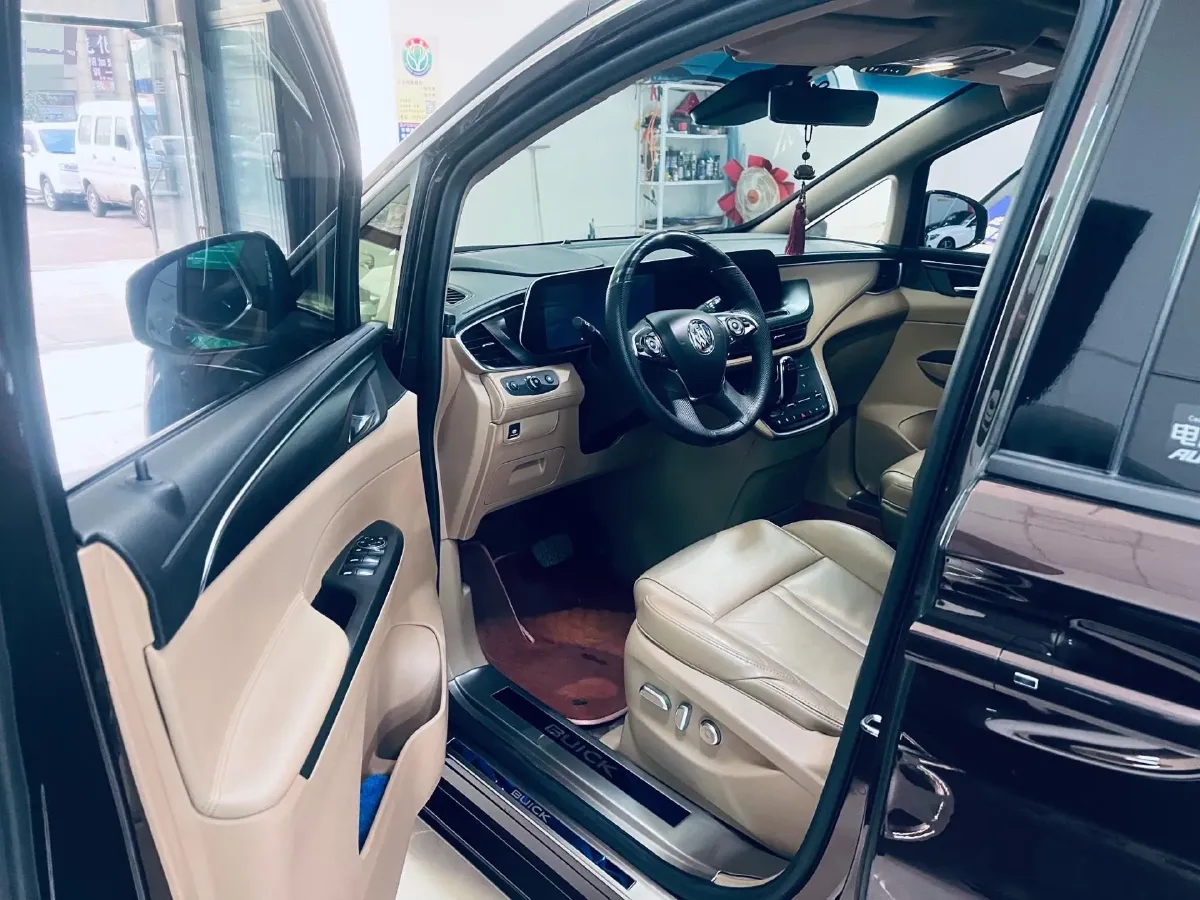 2020 Buick GL8 2.0T 237HP L4 9AT,autocango,china used car exporter,china ev exporter,chinese used car exporter,chinese used ev exporter