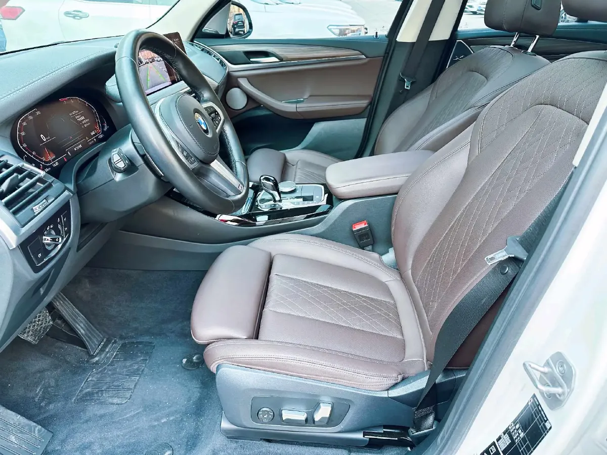 2022 BMW X3 2.0T 252HP L4 8AT,autocango,china used car exporter,china ev exporter,chinese used car exporter,chinese used ev exporter