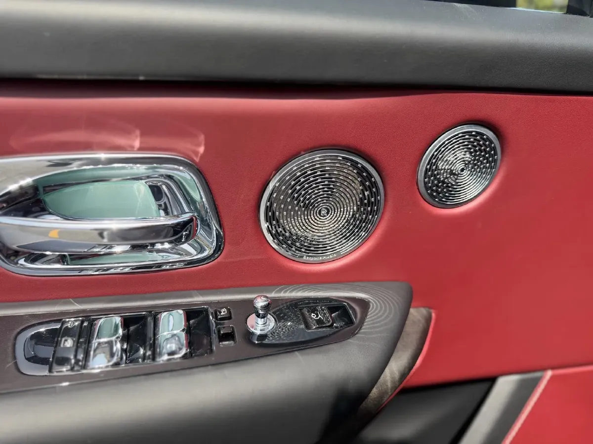 2018 Rolls-Royce Cullinan 6.7T 571HP V12 8AT,autocango,china used car exporter,china ev exporter,chinese used car exporter,chinese used ev exporter