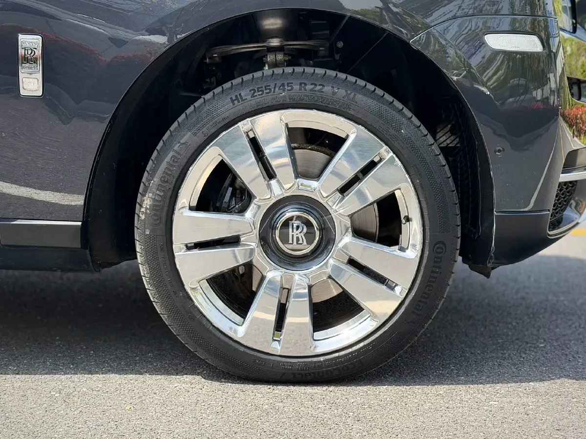 2018 Rolls-Royce Cullinan 6.7T 571HP V12 8AT,autocango,china used car exporter,china ev exporter,chinese used car exporter,chinese used ev exporter