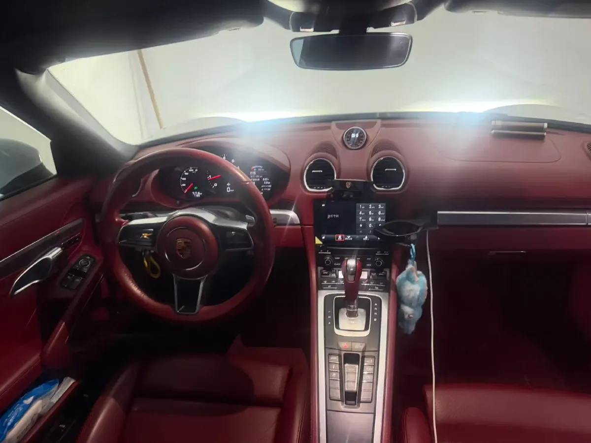 2020 Porsche 718 2.0T 250HP H4 7DCT,autocango,china used car exporter,china ev exporter,chinese used car exporter,chinese used ev exporter