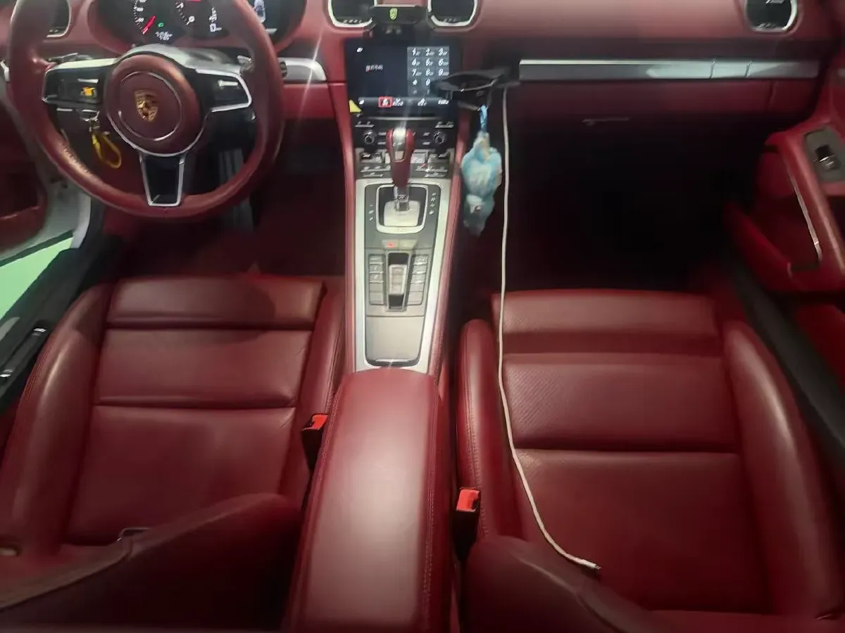 2020 Porsche 718 2.0T 250HP H4 7DCT,autocango,china used car exporter,china ev exporter,chinese used car exporter,chinese used ev exporter