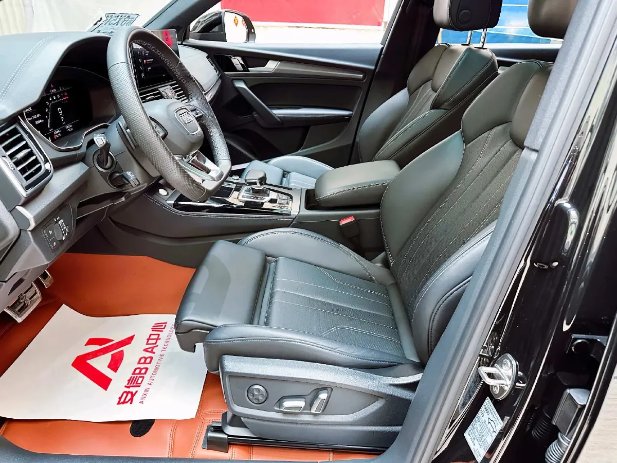 2024 Audi Q5L 2.0T 245HP L4 7DCT,autocango,china used car exporter,china ev exporter,chinese used car exporter,chinese used ev exporter