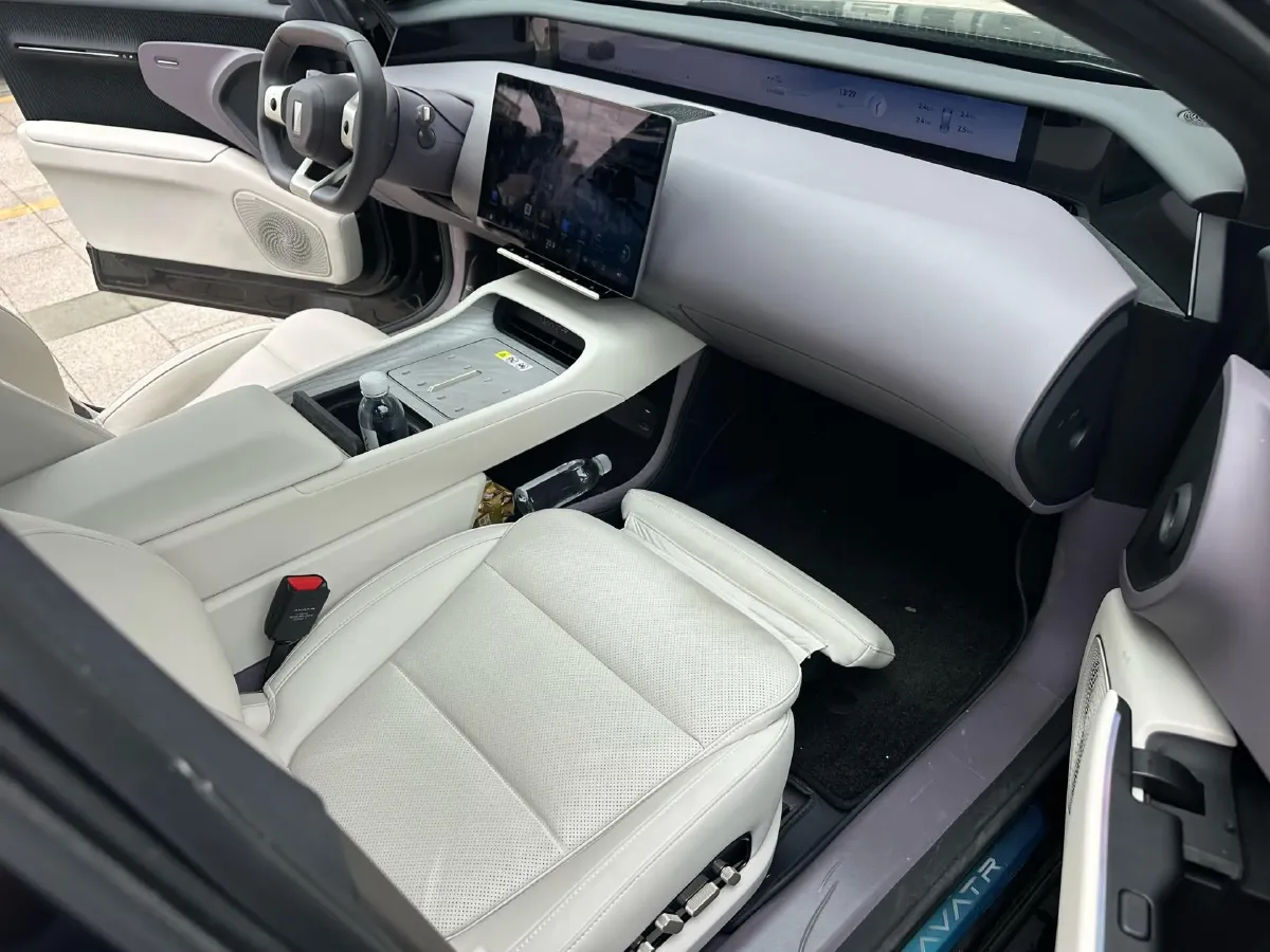 2025 Avatr 12 BEV 94.53KWH,autocango,china used car exporter,china ev exporter,chinese used car exporter,chinese used ev exporter