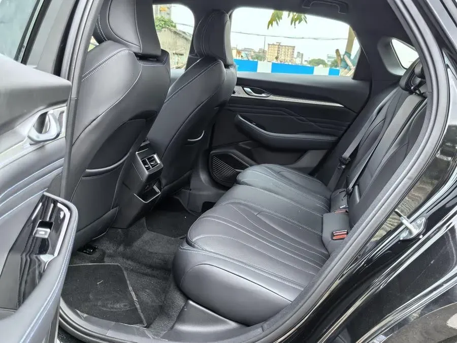 2025 Geely Preface 1.5T 181HP L4 7DCT,autocango,china used car exporter,china ev exporter,chinese used car exporter,chinese used ev exporter