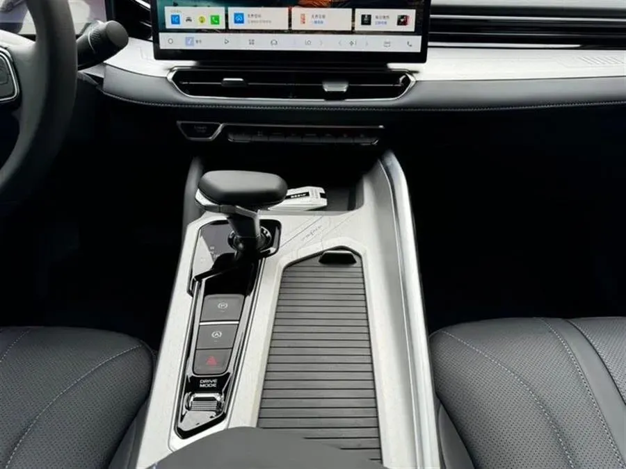 2025 Geely Preface 1.5T 181HP L4 7DCT,autocango,china used car exporter,china ev exporter,chinese used car exporter,chinese used ev exporter