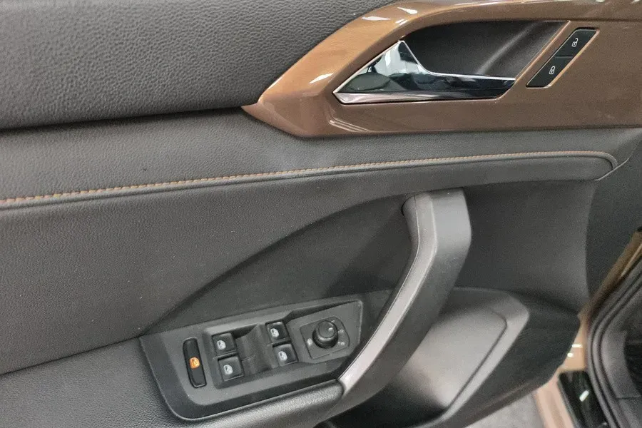 2020 Volkswagen Tharu 1.4T 150HP L4 7DCT,autocango,china used car exporter,china ev exporter,chinese used car exporter,chinese used ev exporter