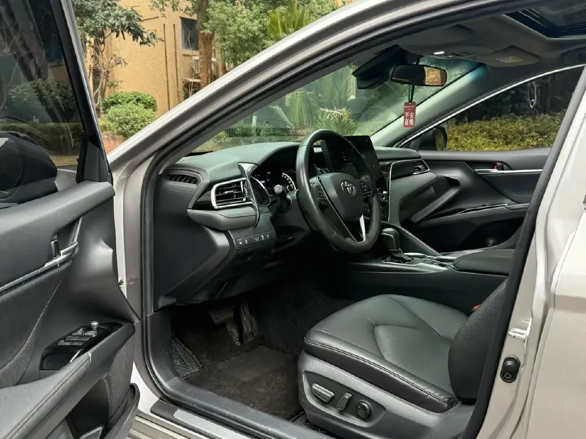 2021 Toyota Camry 2.0L 178HP L4 CVT,autocango,china used car exporter,china ev exporter,chinese used car exporter,chinese used ev exporter