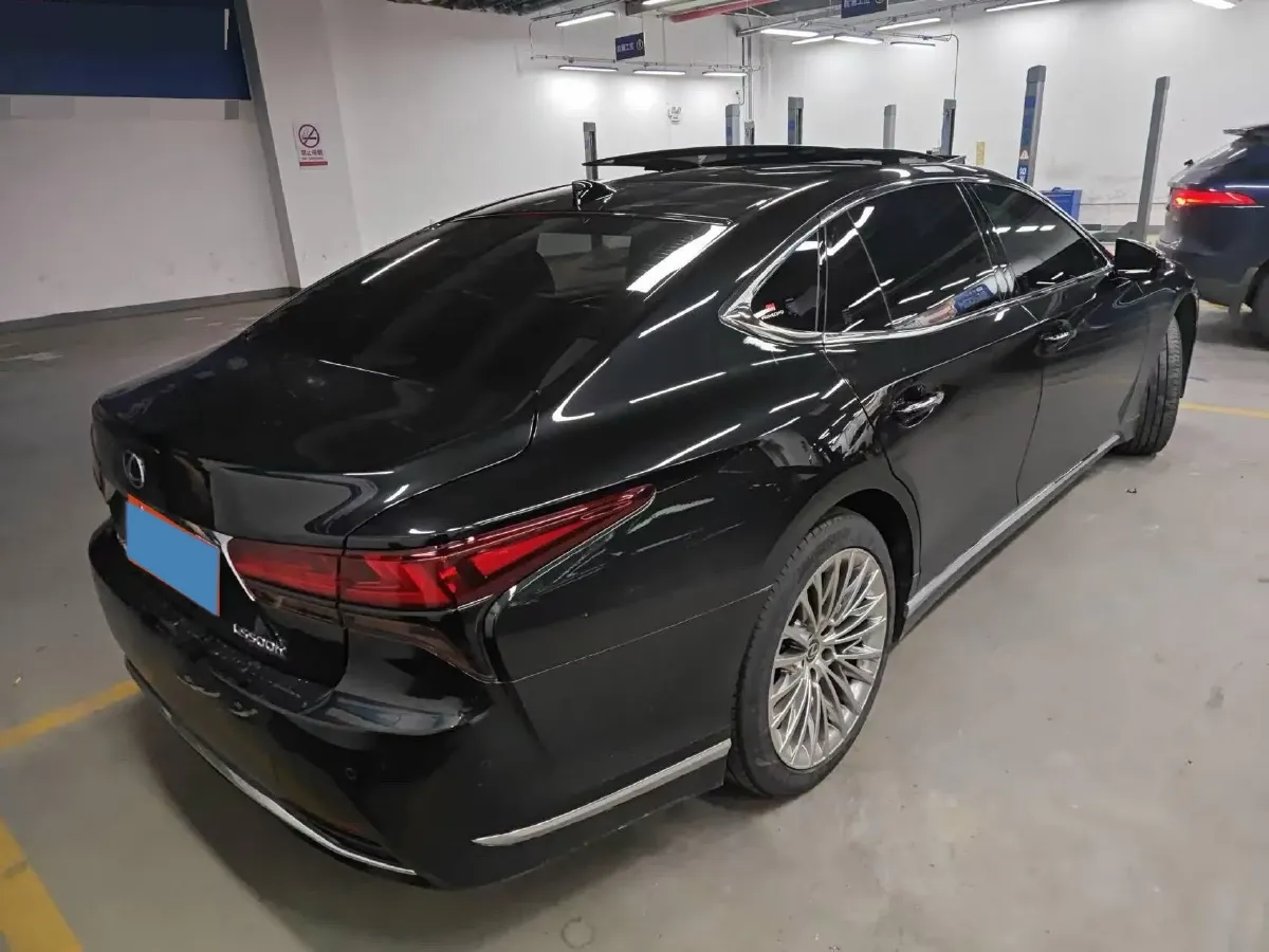 2024 Lexus LS 3.5L 299HP V6 E-CVT Hybrid,autocango,china used car exporter,china ev exporter,chinese used car exporter,chinese used ev exporter