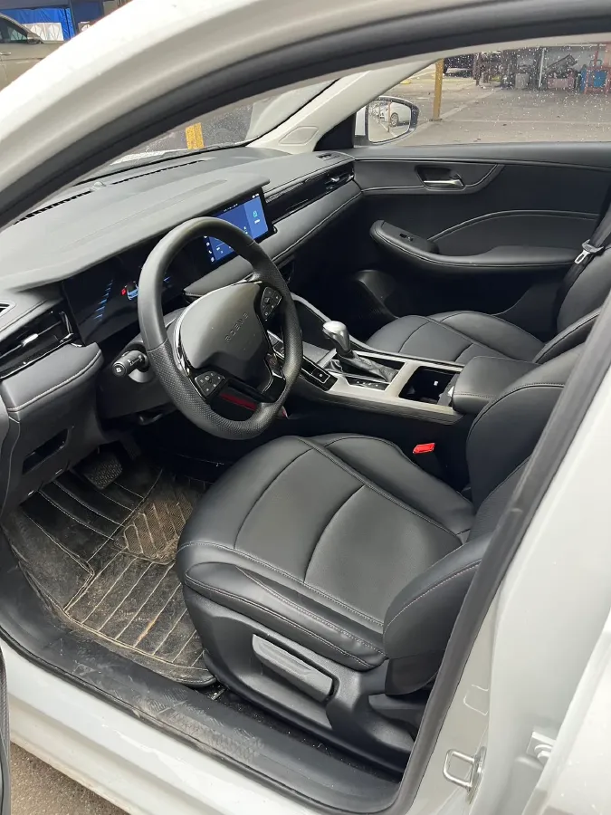 2023 Roewe i5 1.5L 129HP L4 CVT,autocango,china used car exporter,china ev exporter,chinese used car exporter,chinese used ev exporter