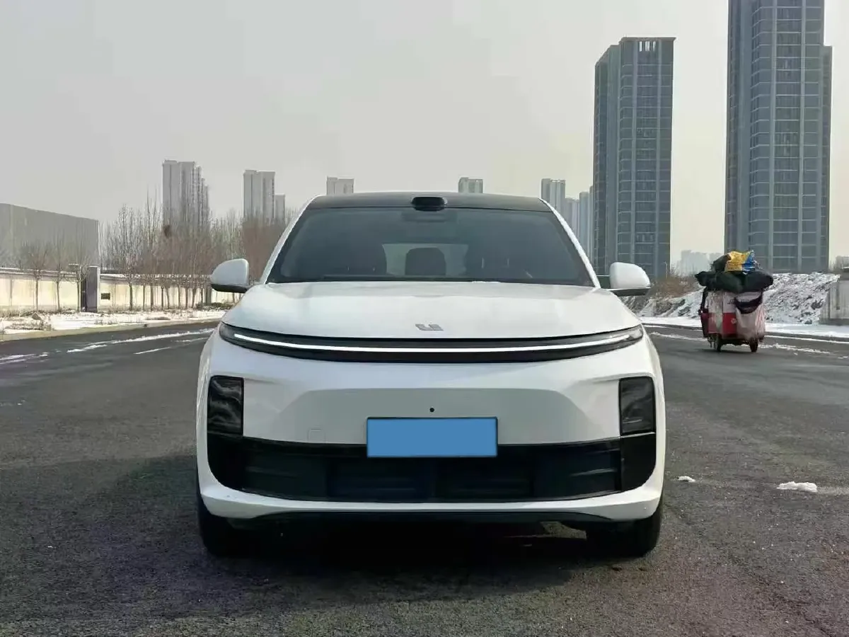 2025 Li L6 Range Extended 154HP L4 REEV,autocango,china used car exporter,china ev exporter,chinese used car exporter,chinese used ev exporter