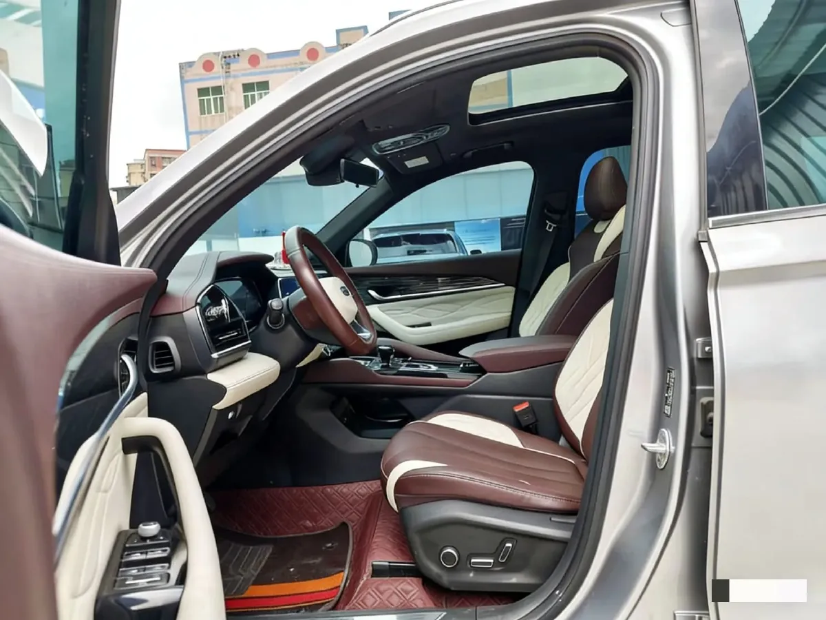 2021 Geely Monjaro 2.0T 218HP L4 7DCT,autocango,china used car exporter,china ev exporter,chinese used car exporter,chinese used ev exporter