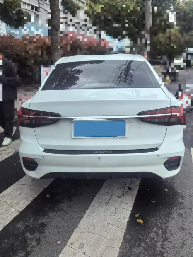 2021 Roewe i5 1.5L 120HP L4 5MT,autocango,china used car exporter,china ev exporter,chinese used car exporter,chinese used ev exporter