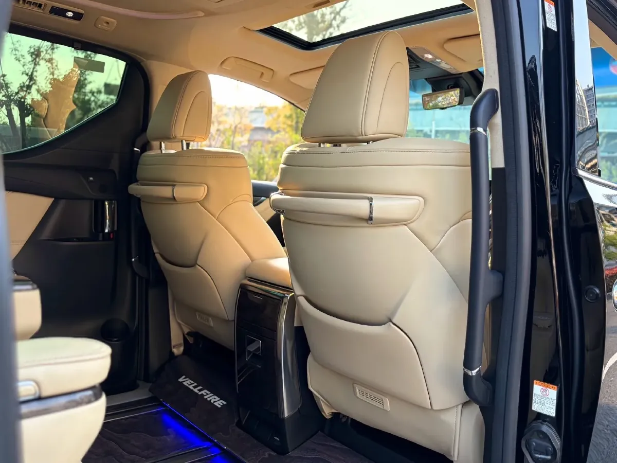 2021 Toyota Vellfire 2.5L 117HP L4 E-CVT Hybrid,autocango,china used car exporter,china ev exporter,chinese used car exporter,chinese used ev exporter