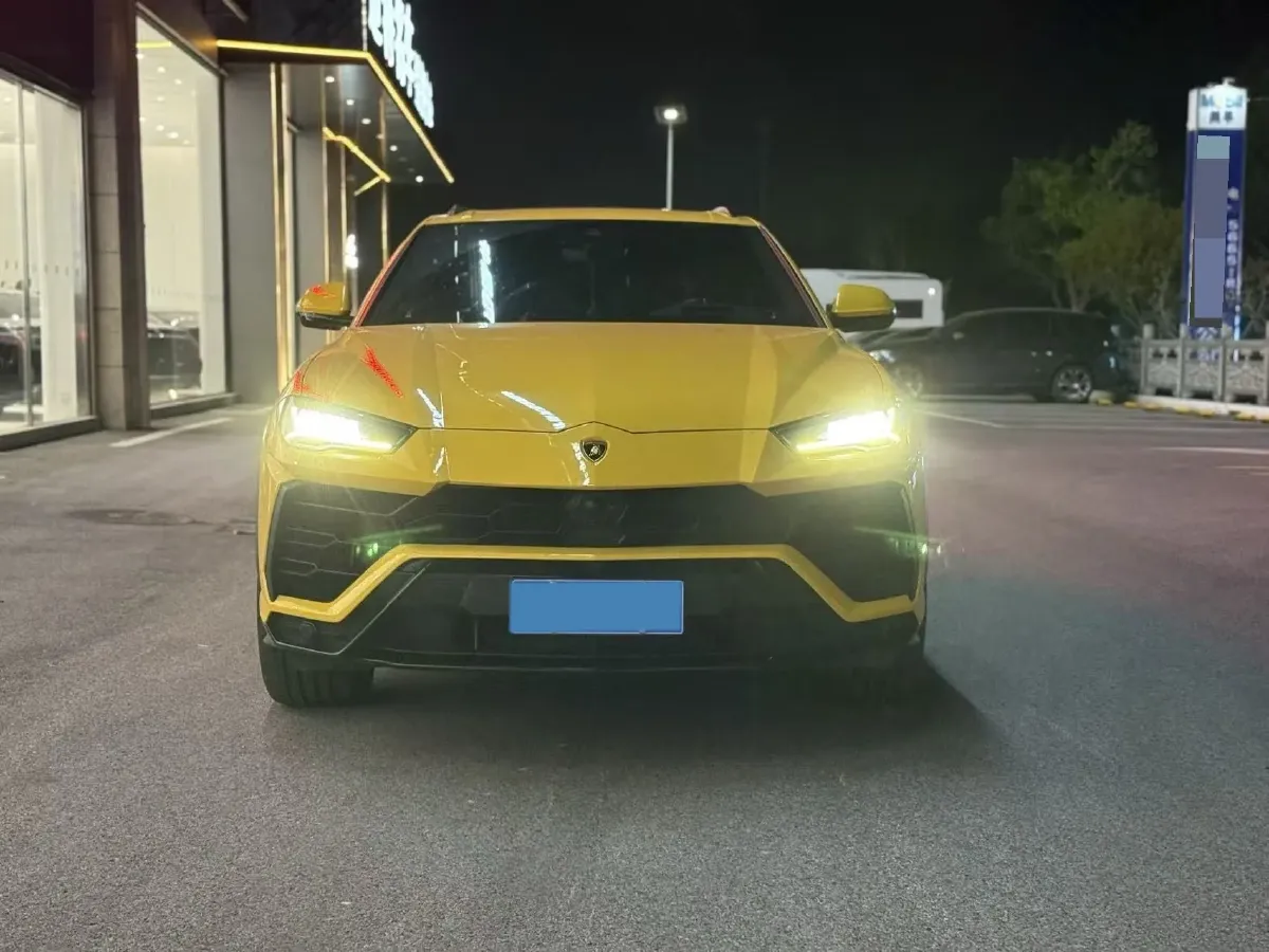 2021 Lamborghini Urus 4.0T 641HP V8 8AT,autocango,china used car exporter,china ev exporter,chinese used car exporter,chinese used ev exporter
