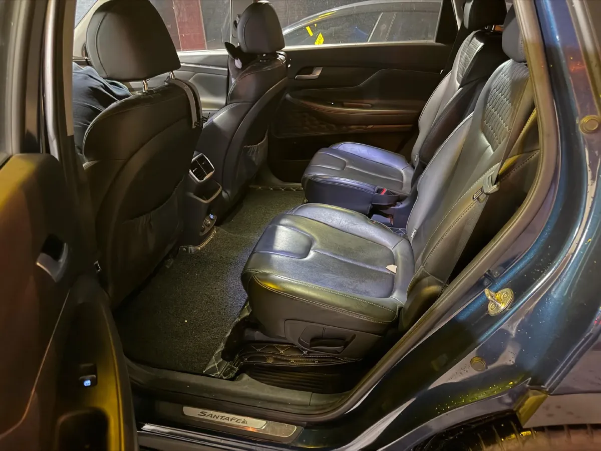 2019 Hyundai Santafe 2.0T 230HP L4 8AT,autocango,china used car exporter,china ev exporter,chinese used car exporter,chinese used ev exporter