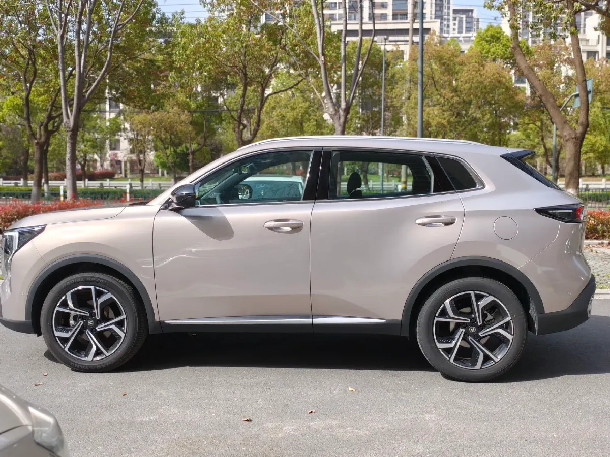 2026 ChangAn CS55 Plus 1.5T 192HP L4 7DCT,autocango,china used car exporter,china ev exporter,chinese used car exporter,chinese used ev exporter