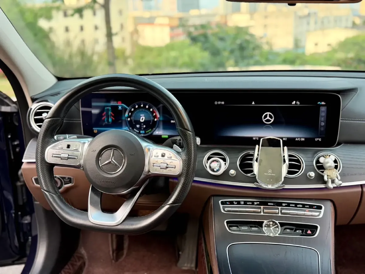 2020 Mercedes-Benz E Class 1.5T 184HP L4 9AT,autocango,china used car exporter,china ev exporter,chinese used car exporter,chinese used ev exporter