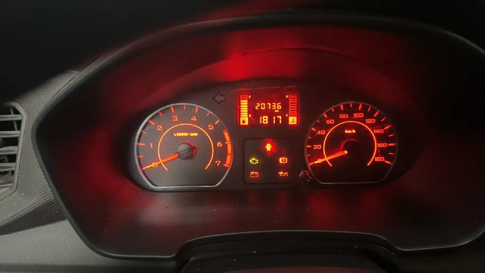 2022 WuLing HongGuang V 1.5L 99HP L4 6MT,autocango,china used car exporter,china ev exporter,chinese used car exporter,chinese used ev exporter