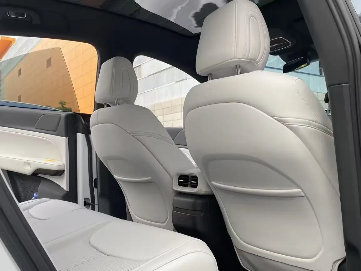 2023 Xpeng G6 BEV 66KWH,autocango,china used car exporter,china ev exporter,chinese used car exporter,chinese used ev exporter