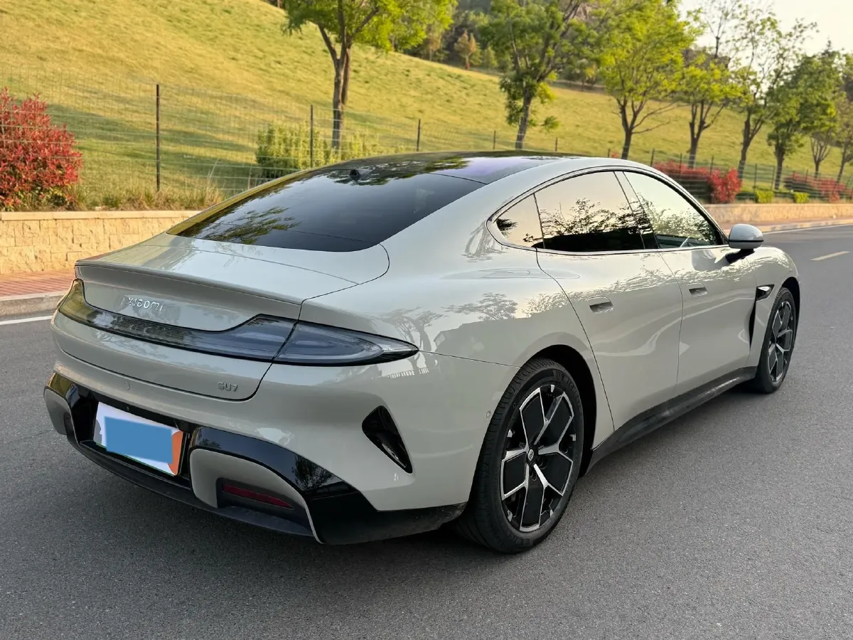 2024 MI SU7 BEV 73.6KWH,autocango,china used car exporter,china ev exporter,chinese used car exporter,chinese used ev exporter